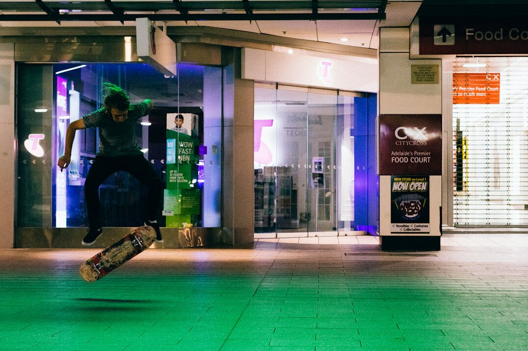 catching shoplifter